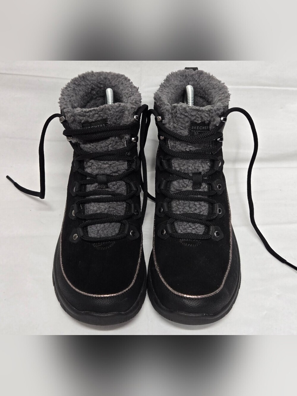Sketchers Martha Stewart 8.5 Lace Up Boots Man Made & Leather Uppers. Faux Fur